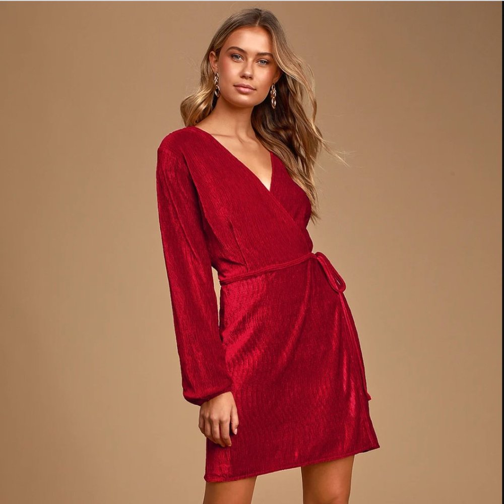 NWT Lulus Holiday Red Velvet Long Sleeve Wrap Dress